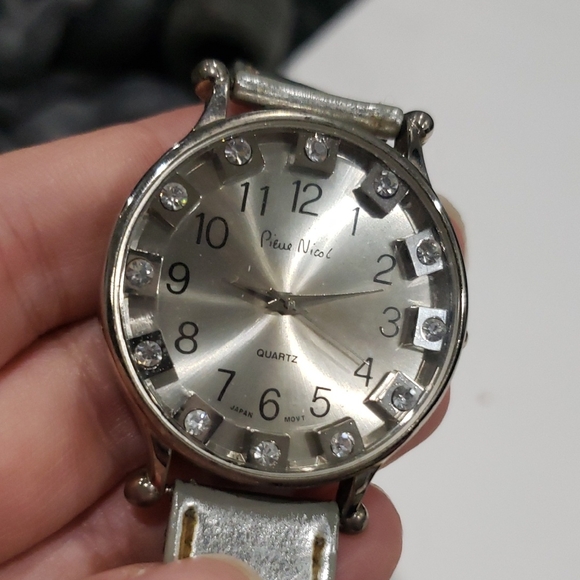 🤯3/$12 Pierre Nicol Silver Watch with Rhinestones - Picture 1 of 3